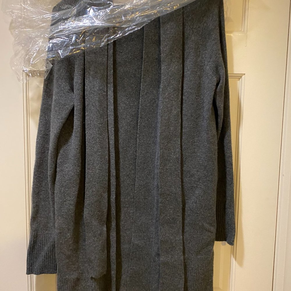 Theory | Cashmere Malinka belted cardigan | Charcoal | Size S - Picture 11 of 12